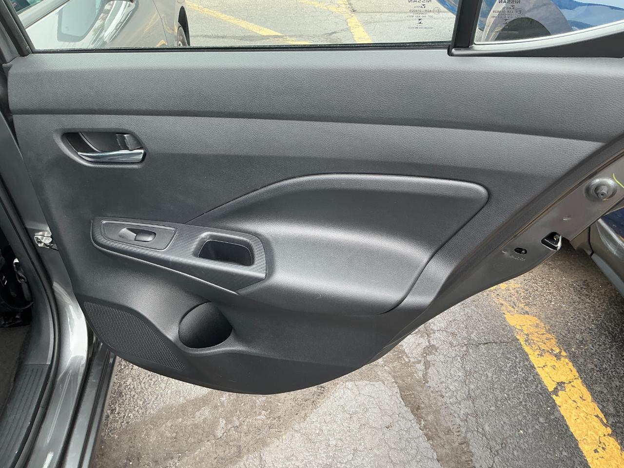 Nissan Versa SV CVT 2025