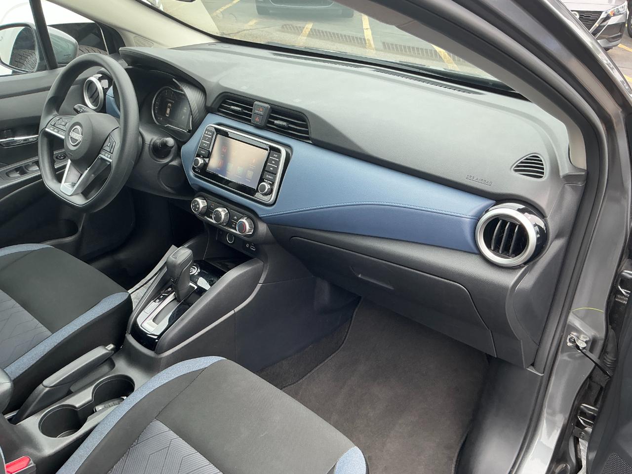 Nissan Versa SV CVT 2025