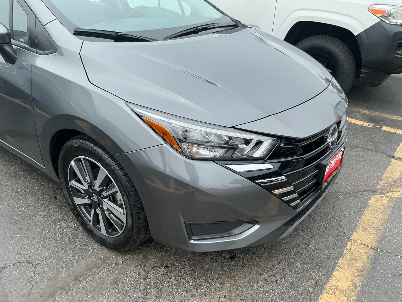 Nissan Versa SV CVT 2025