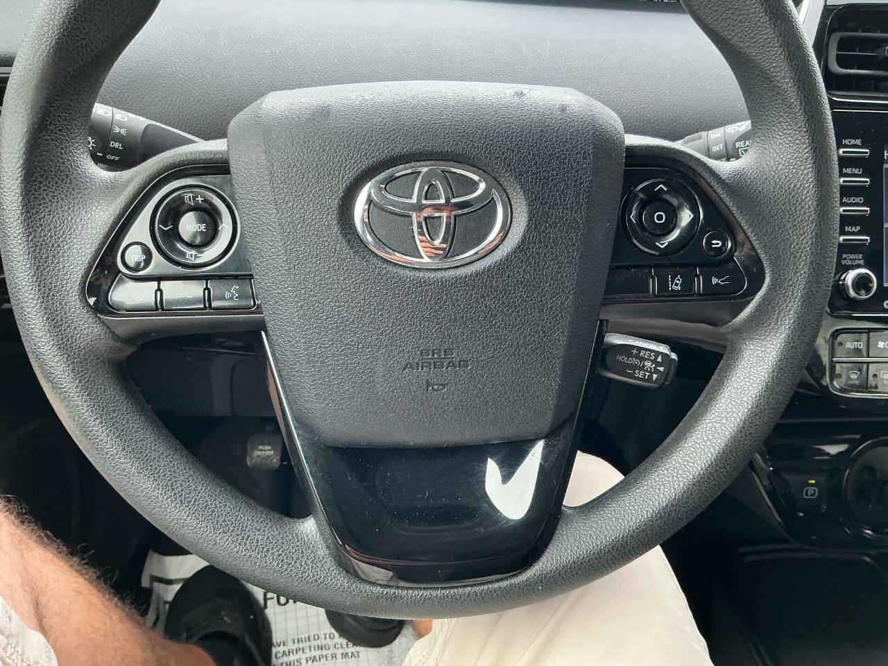 Toyota Prius LE (Natl) 2022