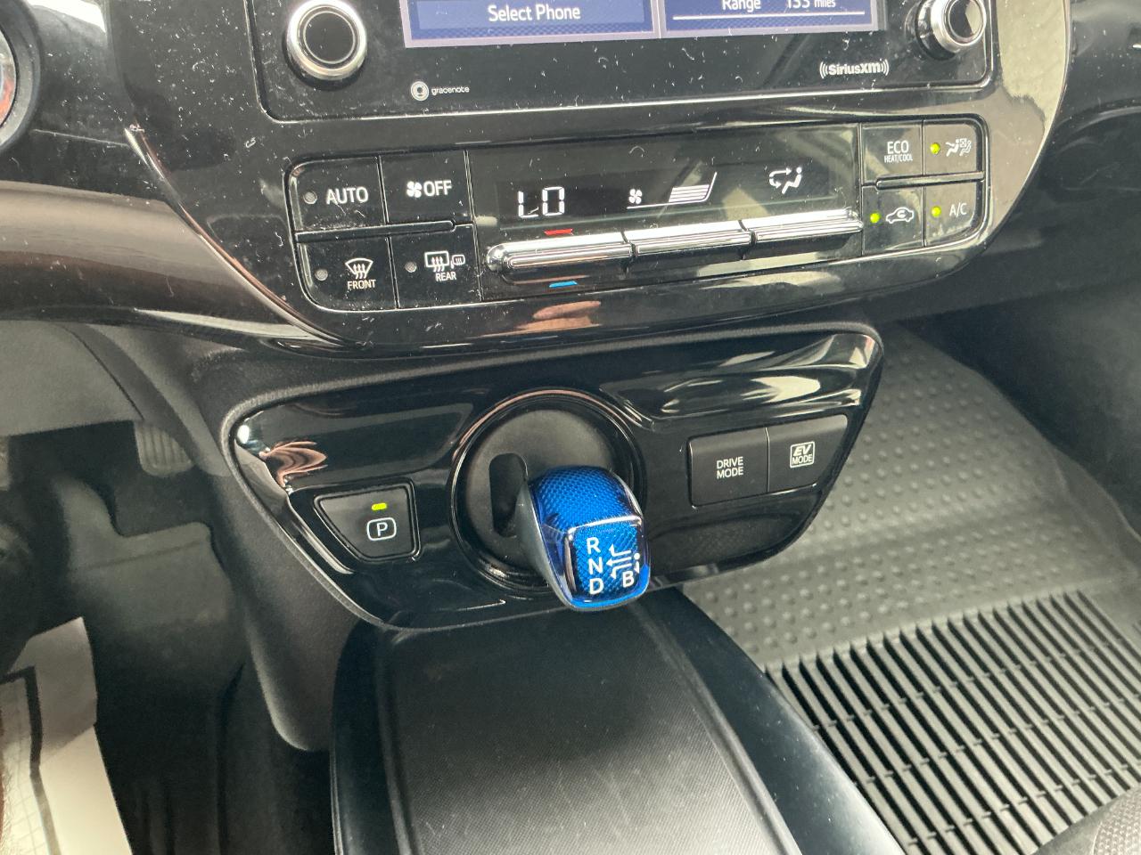 Toyota Prius LE (Natl) 2022