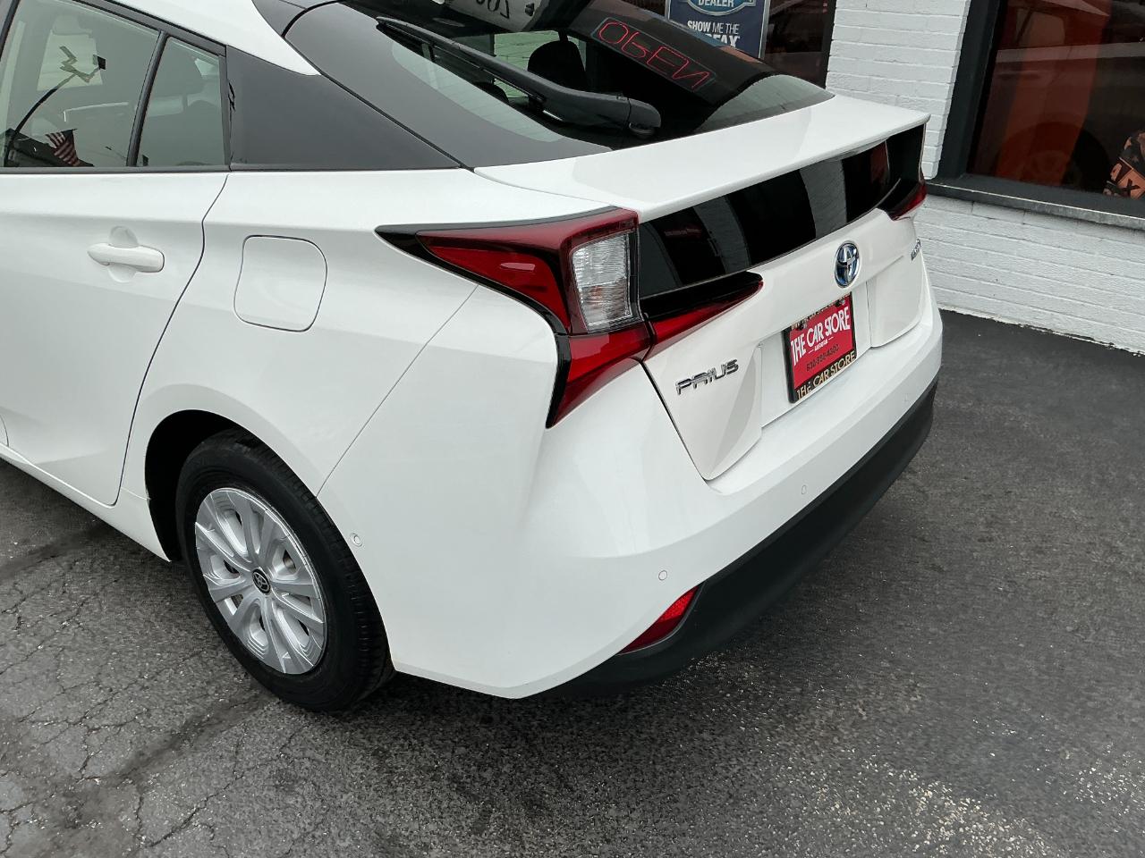 Toyota Prius LE (Natl) 2022
