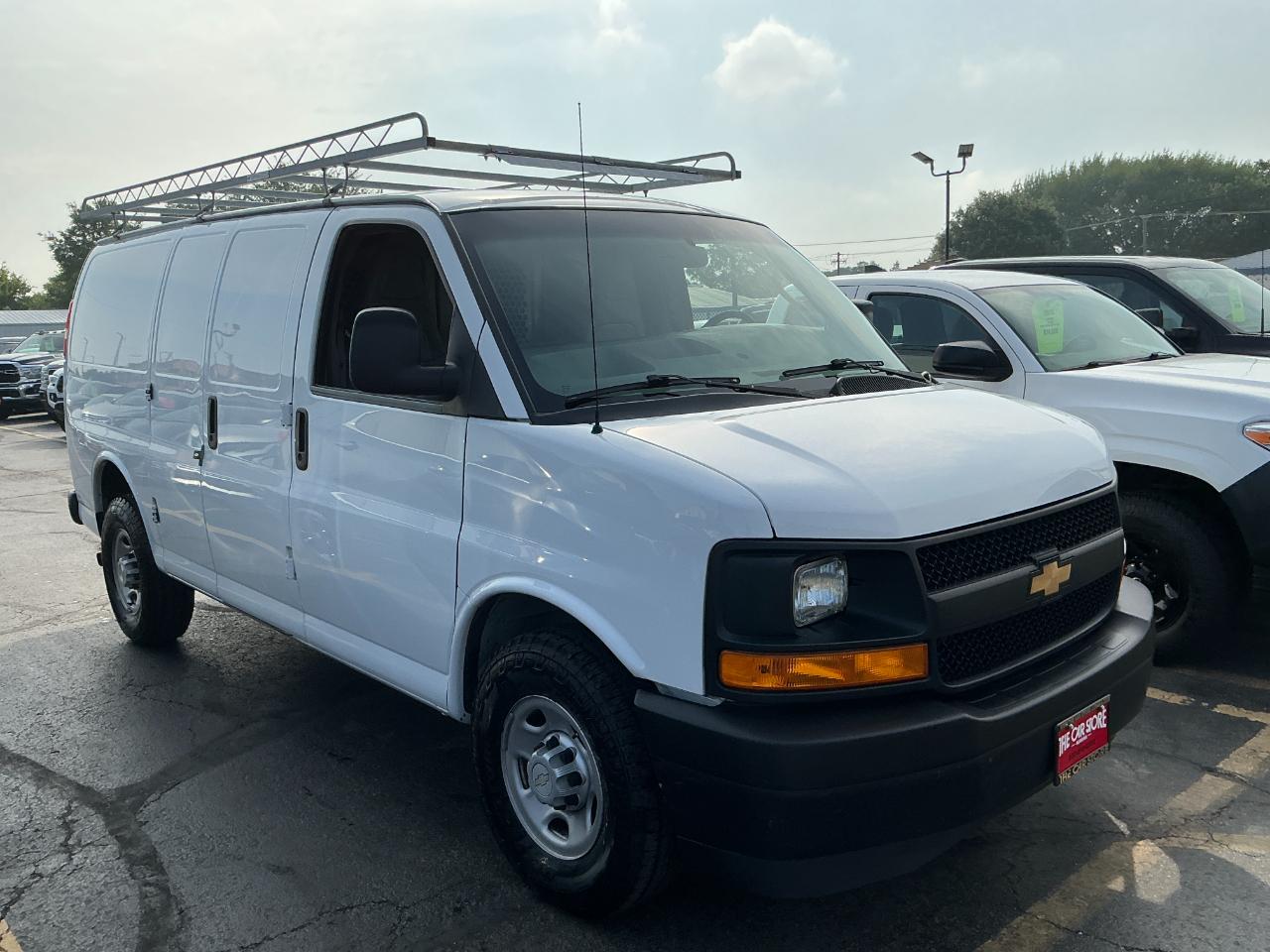 Chevrolet Express Cargo Van RWD 2500 135" 2017
