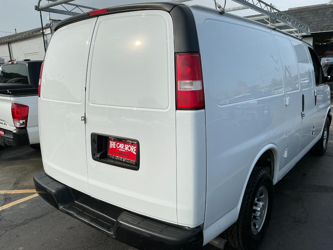 Chevrolet Express Cargo Van RWD 2500 135" 2017