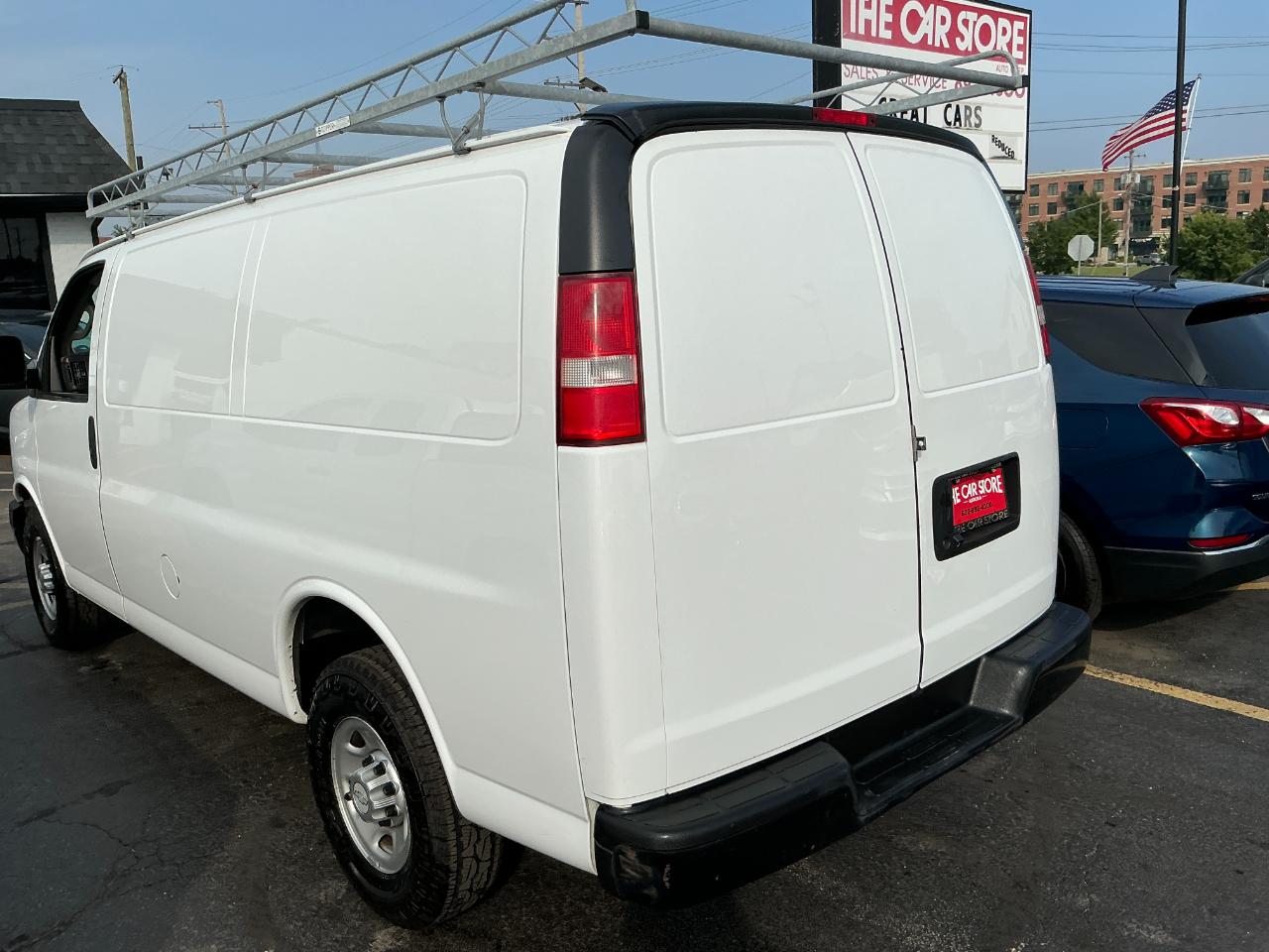 Chevrolet Express Cargo Van RWD 2500 135" 2017