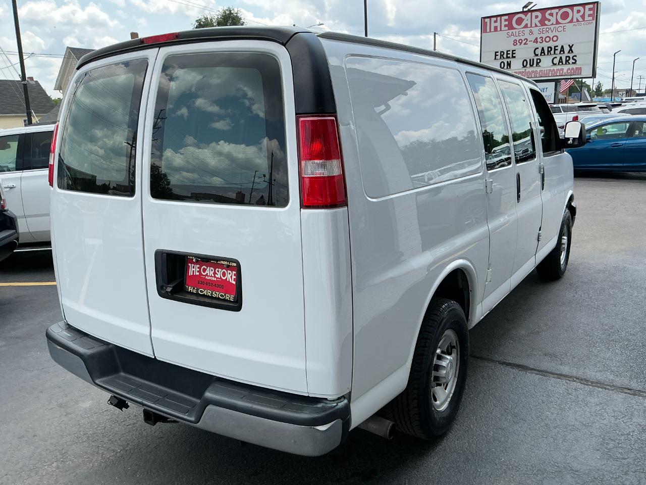 Chevrolet Express Cargo Van RWD 2500 135" 2019