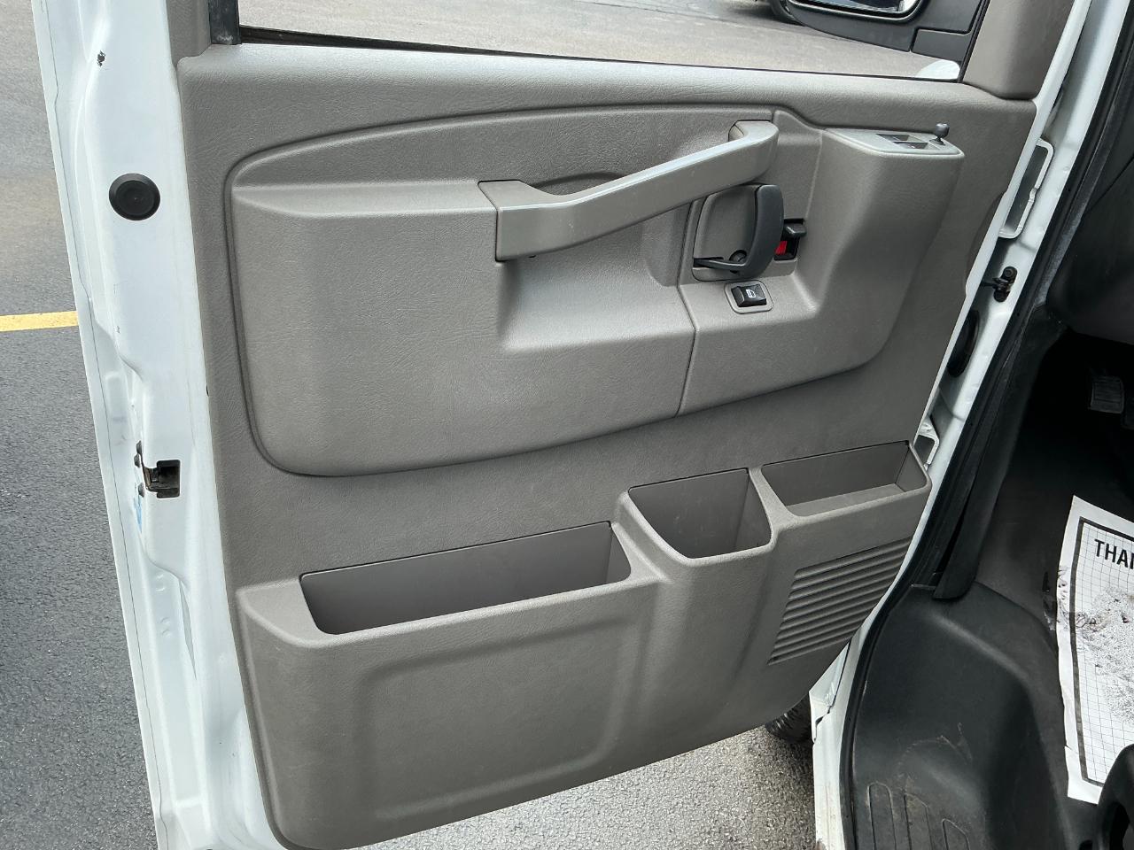 Chevrolet Express Cargo Van RWD 2500 135" 2019