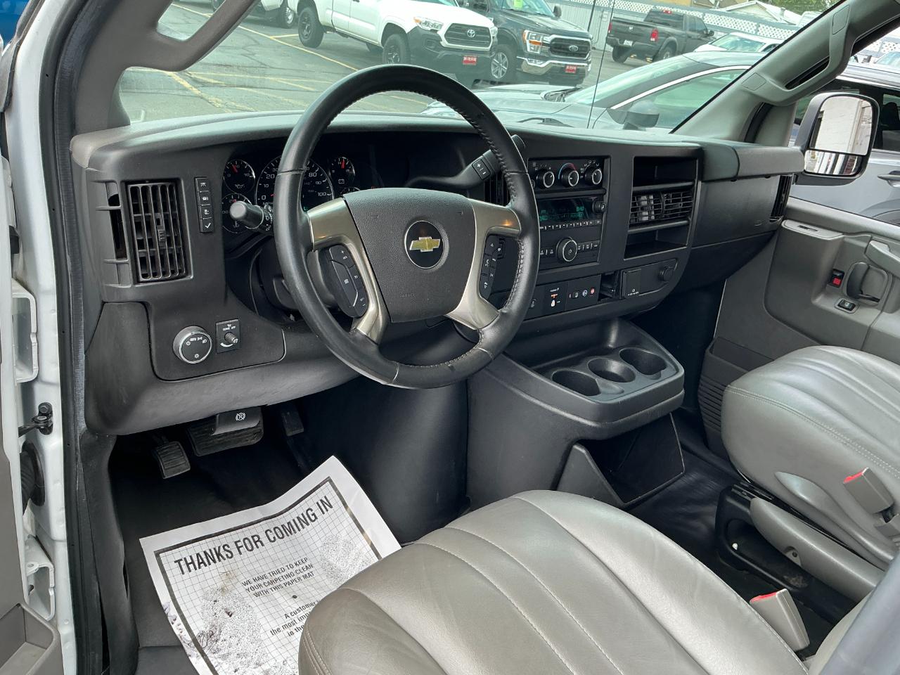 Chevrolet Express Cargo Van RWD 2500 135" 2019