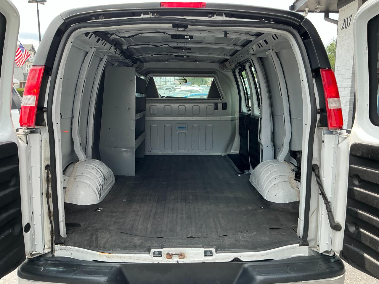 Chevrolet Express Cargo Van RWD 2500 135" 2019