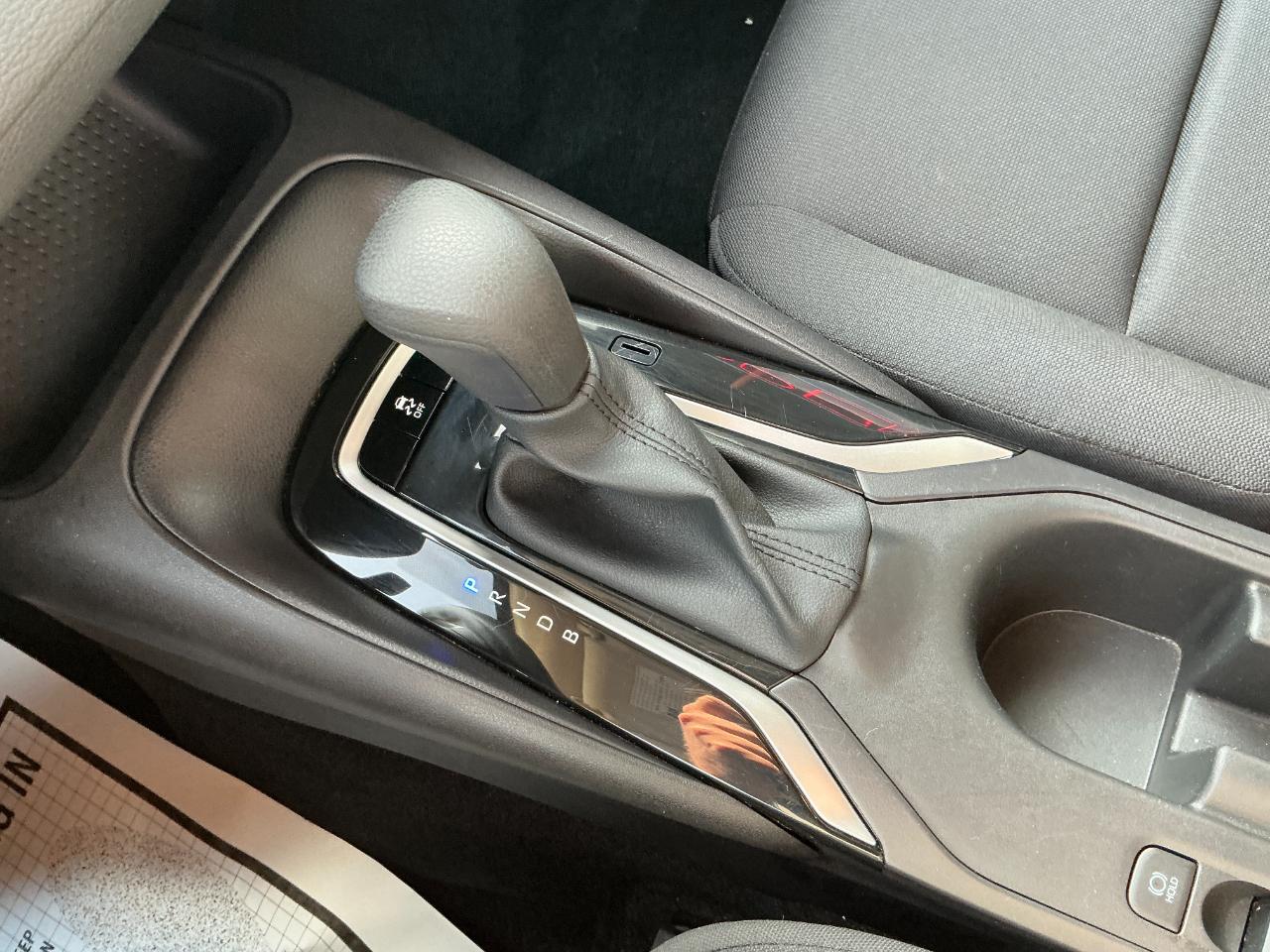 Toyota Corolla LE CVT (Natl) 2025