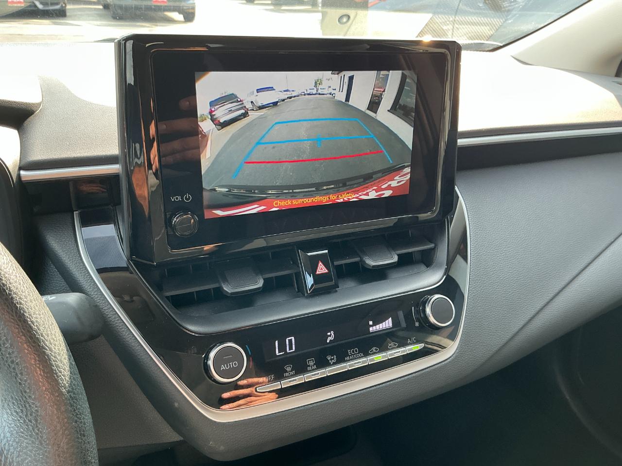 Toyota Corolla LE CVT (Natl) 2025