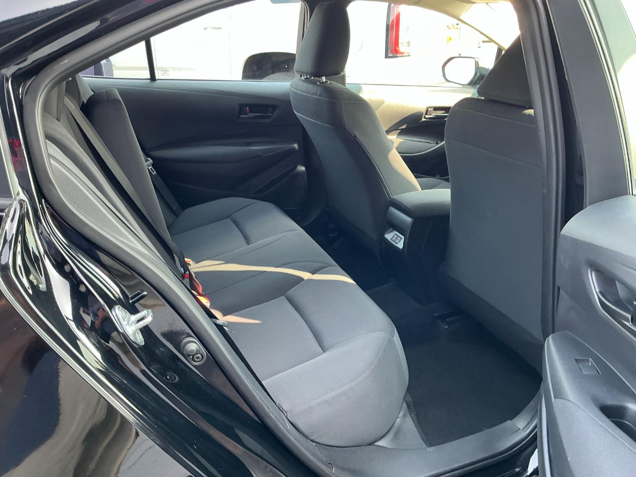 Toyota Corolla LE CVT (Natl) 2025