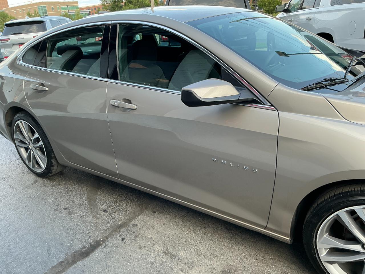 Chevrolet Malibu 4dr Sdn LT 2022