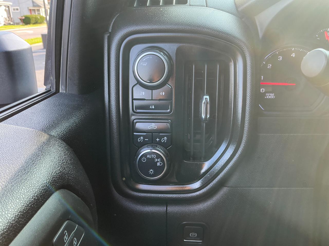 Chevrolet Silverado 2500HD 4WD Double Cab 162" Work Truck 2022