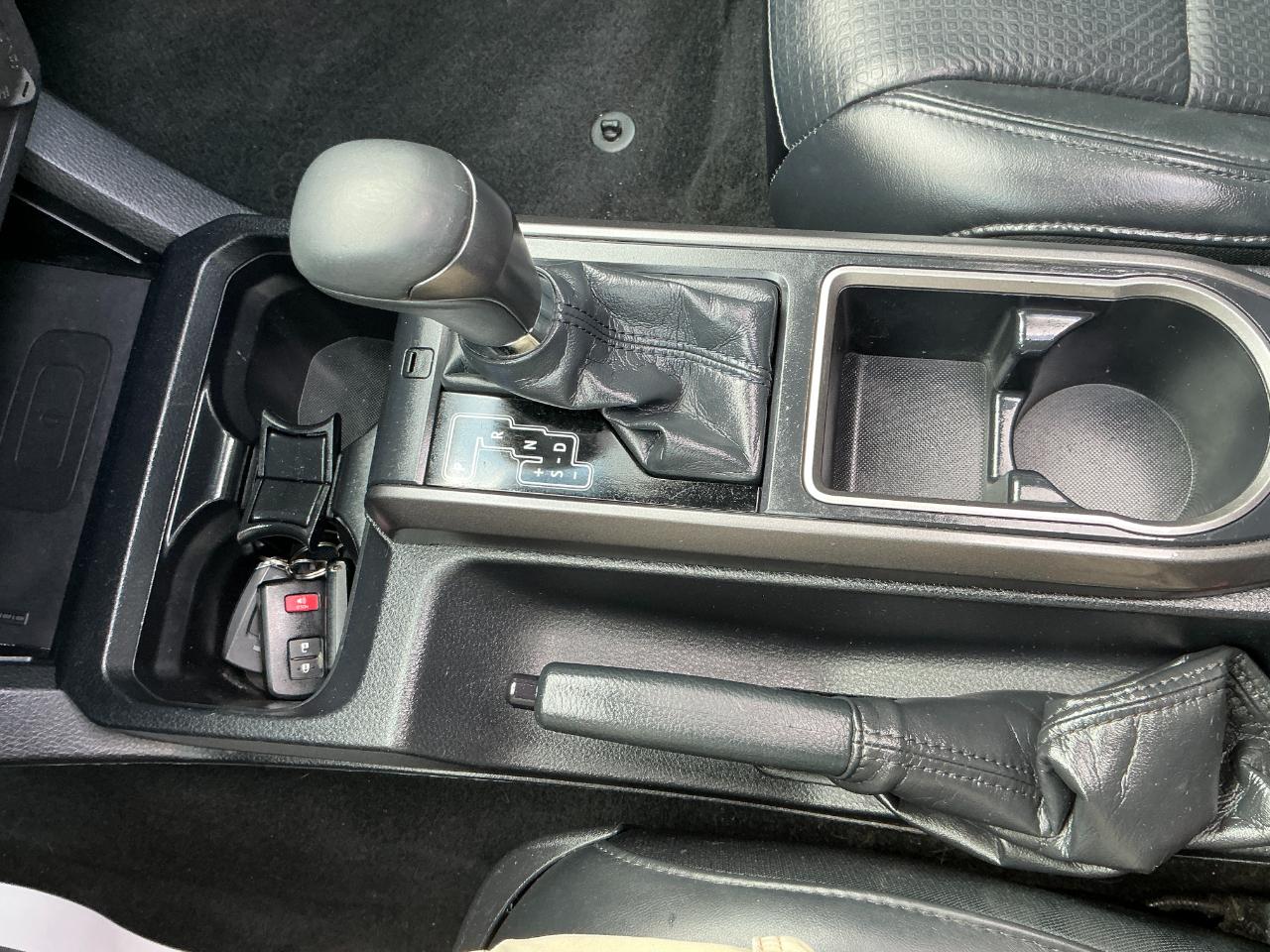 Toyota Tacoma 4WD TRD Off Road Double Cab 5' Bed V6 AT (Natl) 2021
