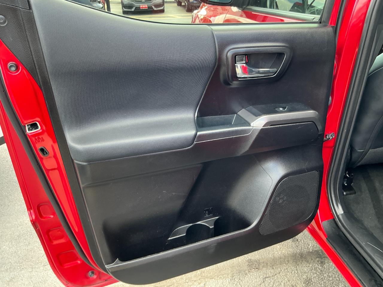 Toyota Tacoma 4WD TRD Off Road Double Cab 5' Bed V6 AT (Natl) 2021