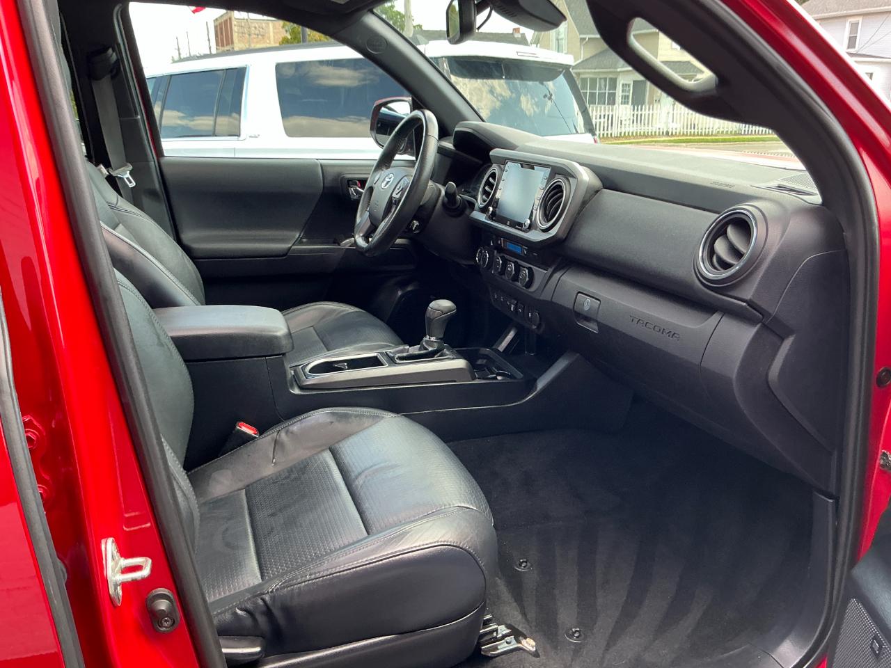 Toyota Tacoma 4WD TRD Off Road Double Cab 5' Bed V6 AT (Natl) 2021
