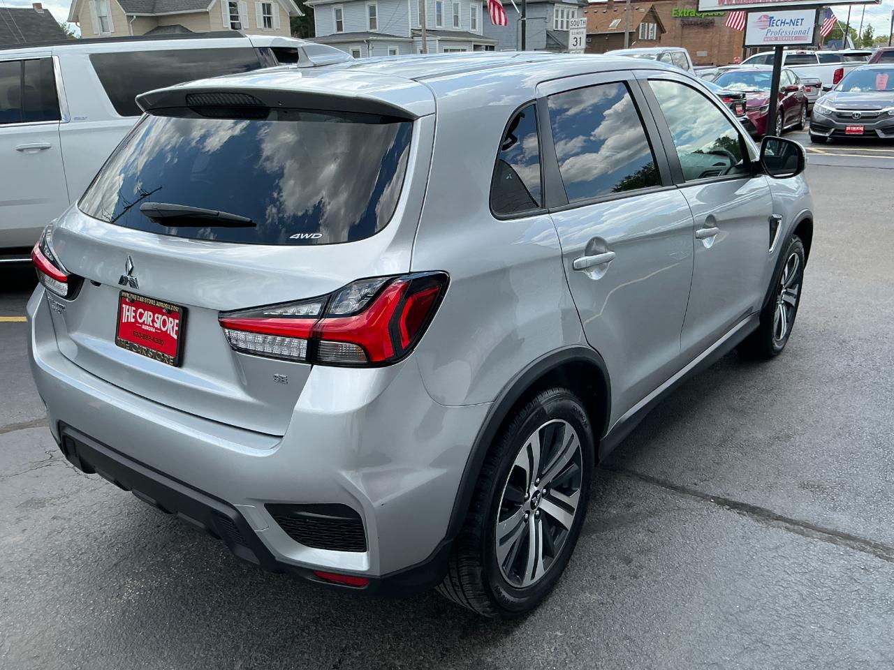 Mitsubishi Outlander Sport SE AWC 2024