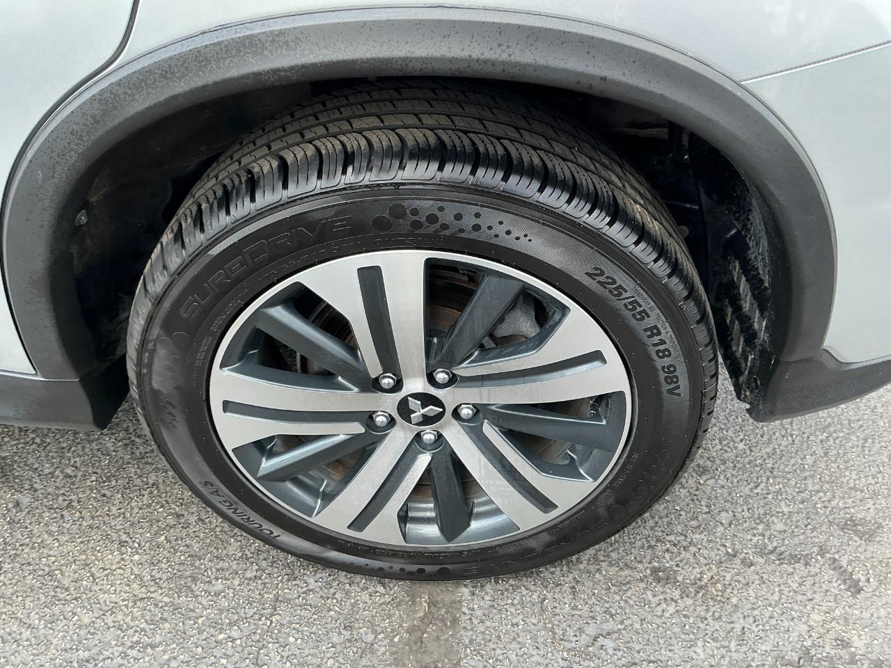 Mitsubishi Outlander Sport SE AWC 2024