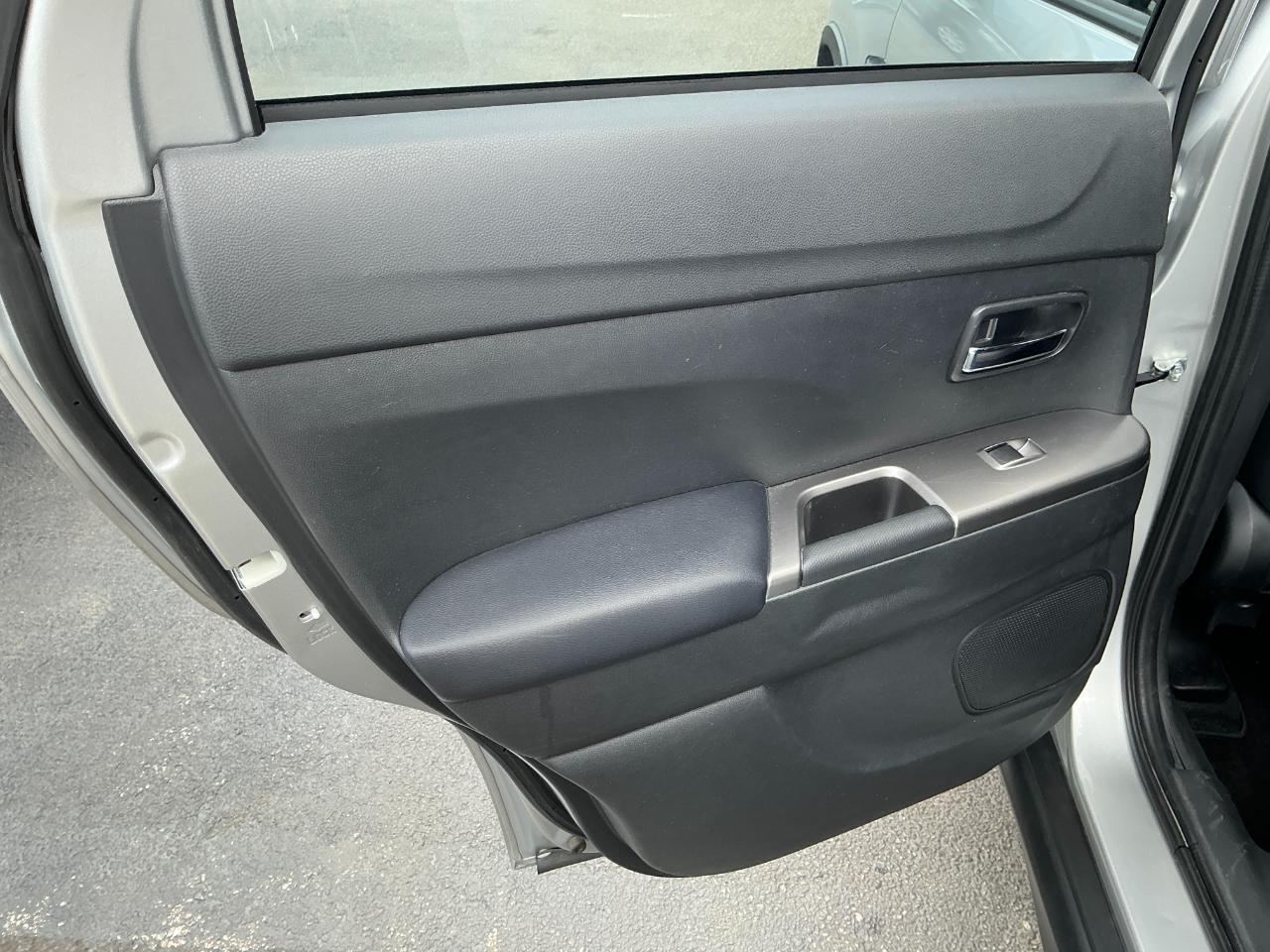 Mitsubishi Outlander Sport SE AWC 2024