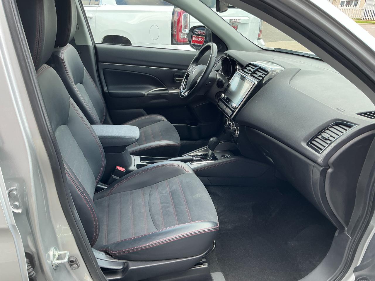 Mitsubishi Outlander Sport SE AWC 2024