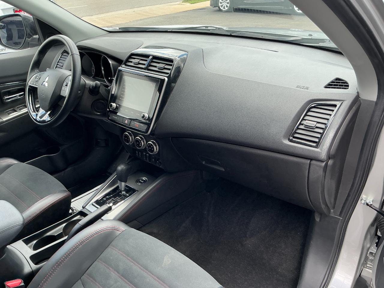 Mitsubishi Outlander Sport SE AWC 2024