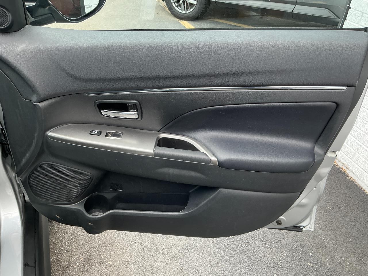 Mitsubishi Outlander Sport SE AWC 2024