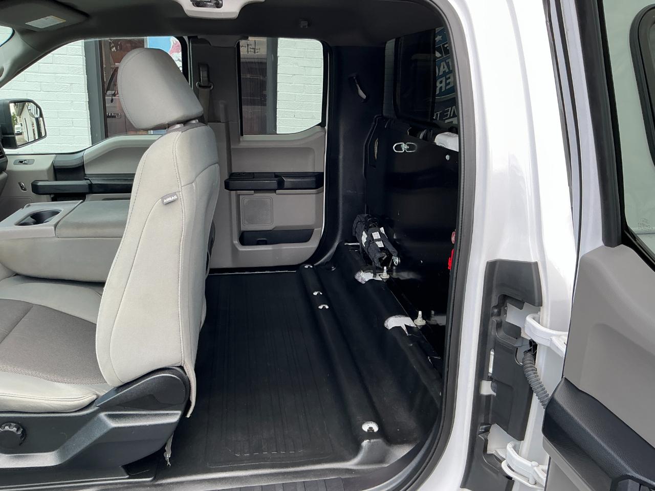 Ford F-150 XL 2WD SuperCab 6.5' Box 2019