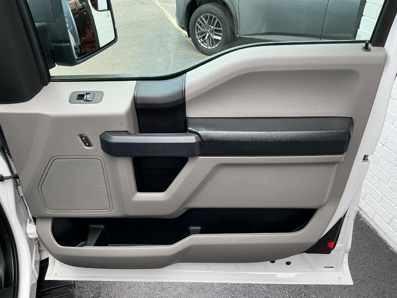 Ford F-150 XL 2WD SuperCab 6.5' Box 2019