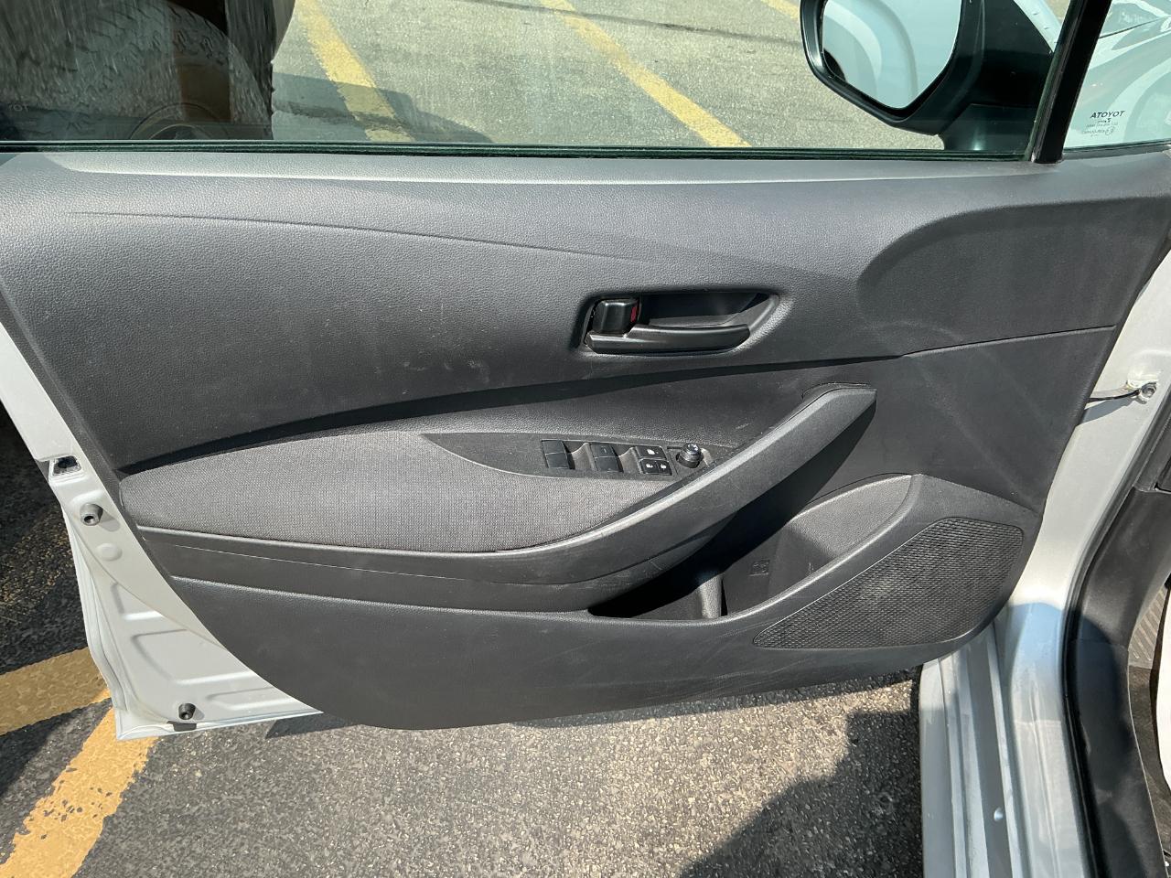 Toyota Corolla LE CVT (Natl) 2025