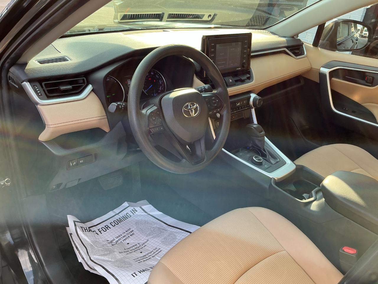 Toyota RAV4 Hybrid LE AWD (Natl) 2020