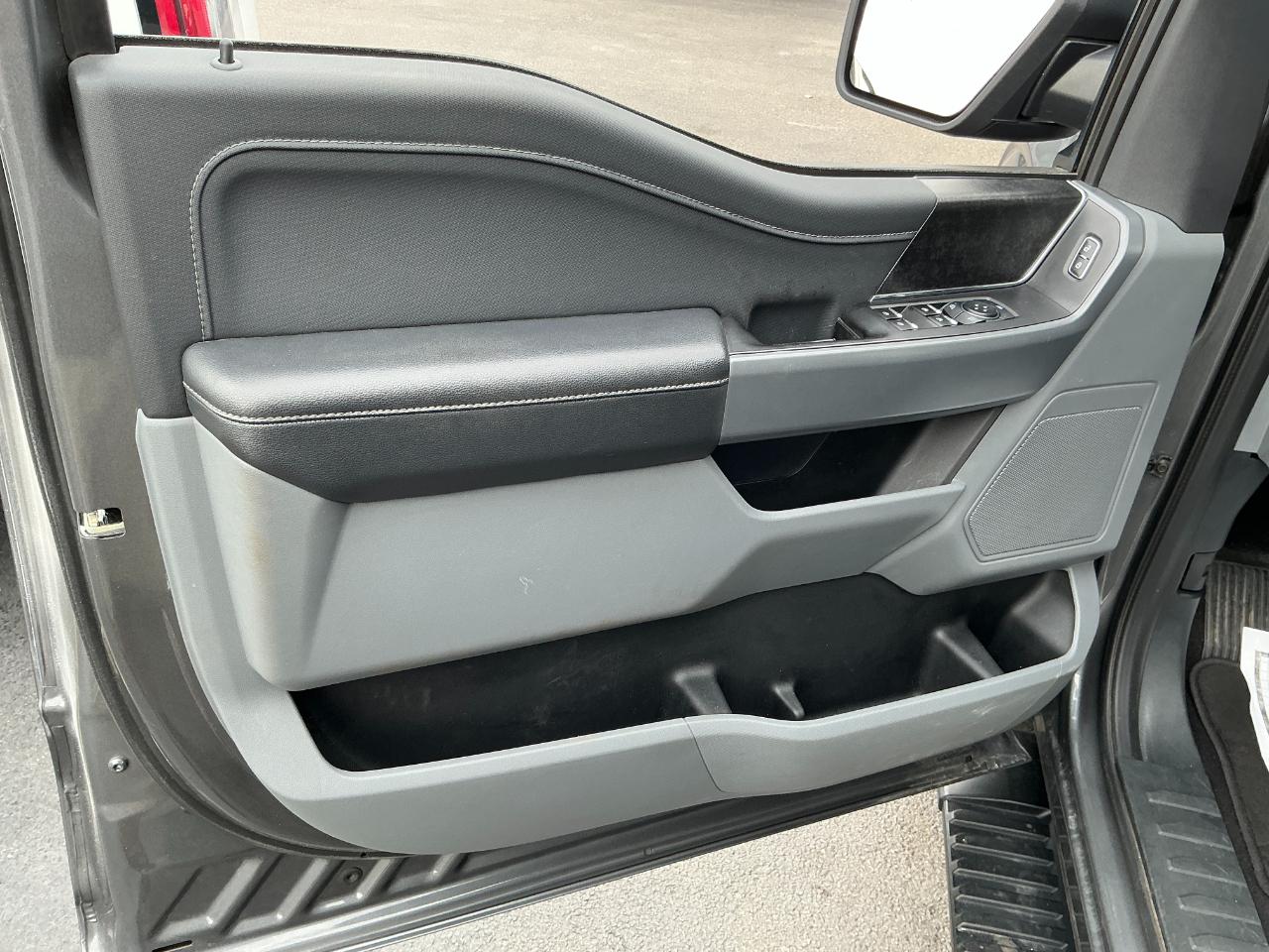 Ford F-150 XLT 4WD SuperCrew 5.5' Box 2023