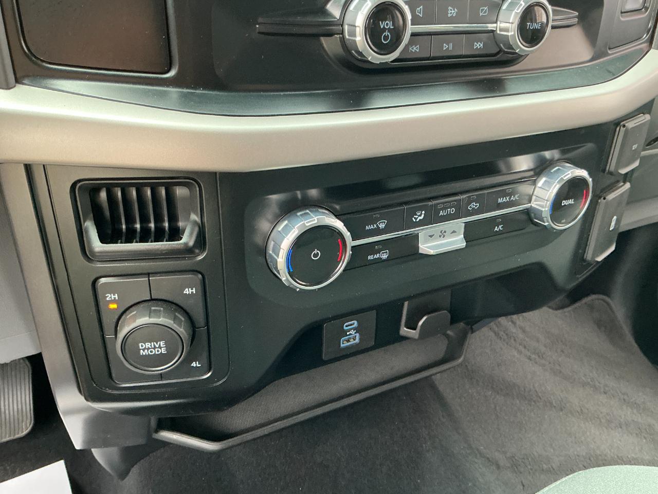 Ford F-150 XLT 4WD SuperCrew 5.5' Box 2023