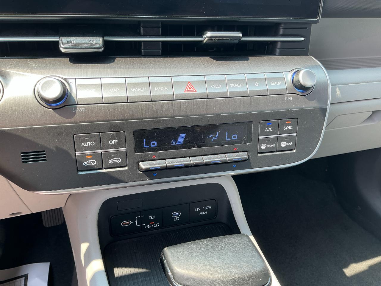 Hyundai Kona SEL AWD 2025