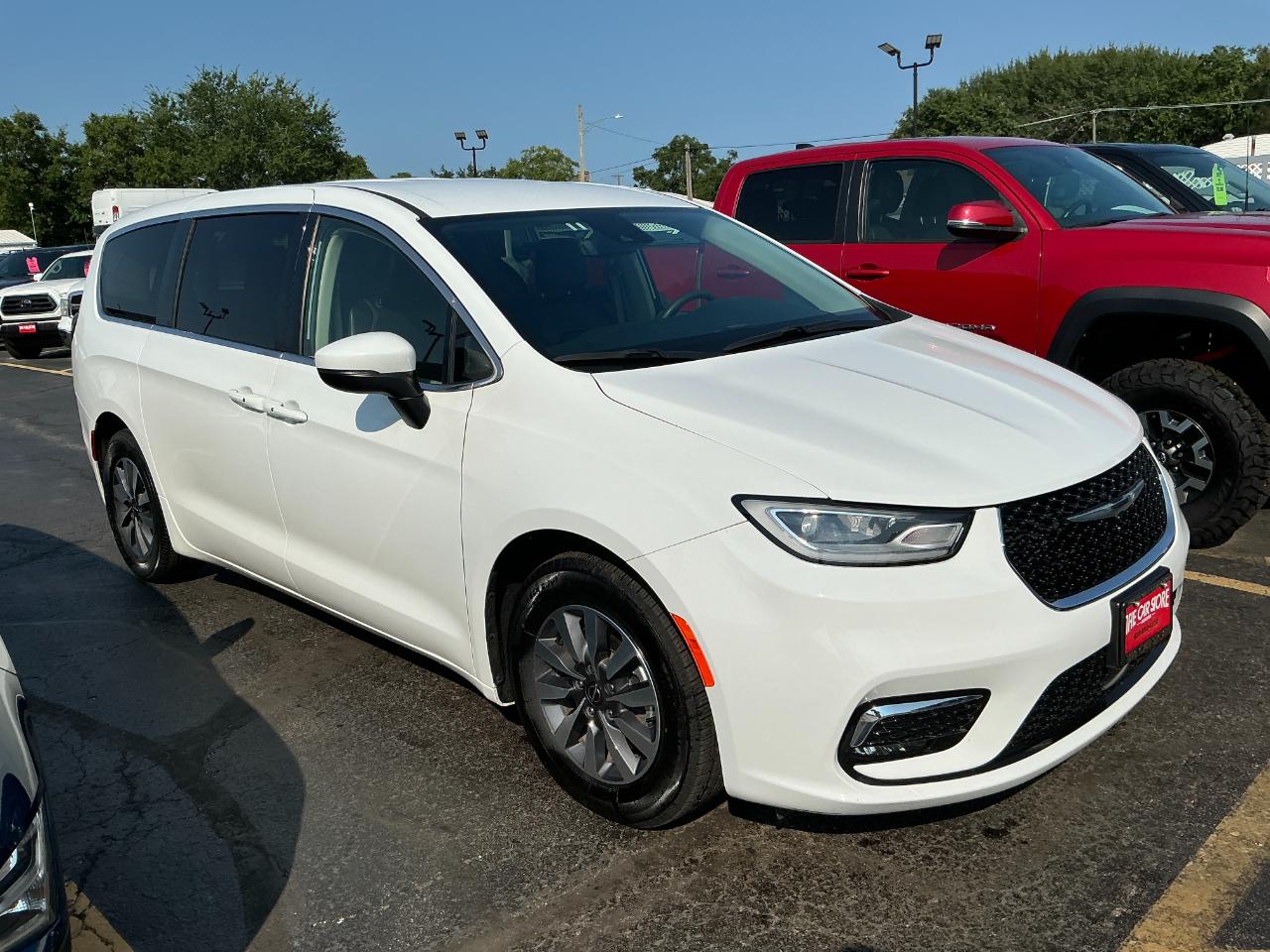 Chrysler Pacifica Hybrid Touring L FWD 2023
