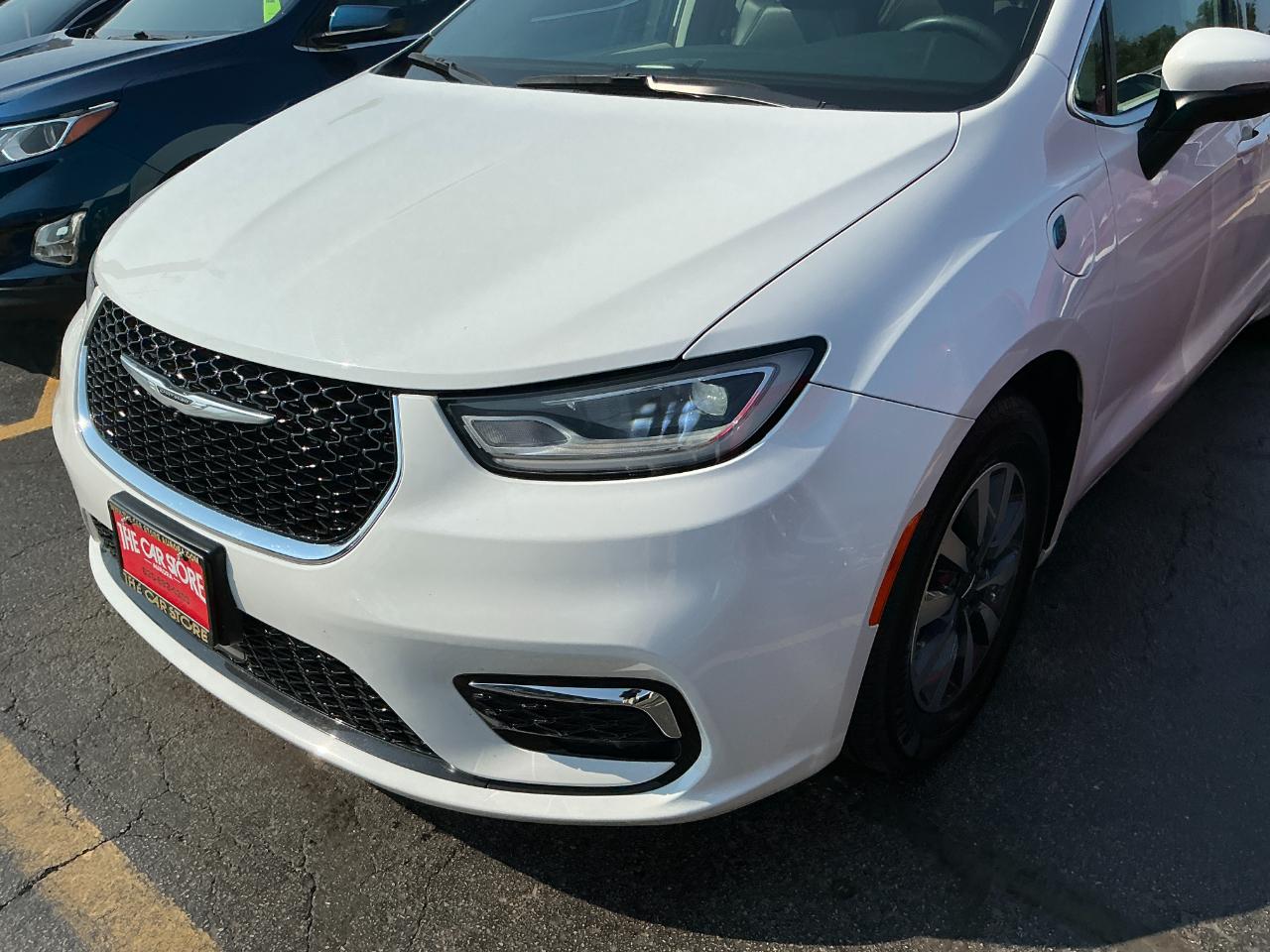 Chrysler Pacifica Hybrid Touring L FWD 2023