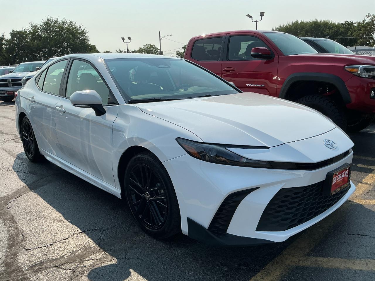 Toyota Camry SE (Natl) 2025