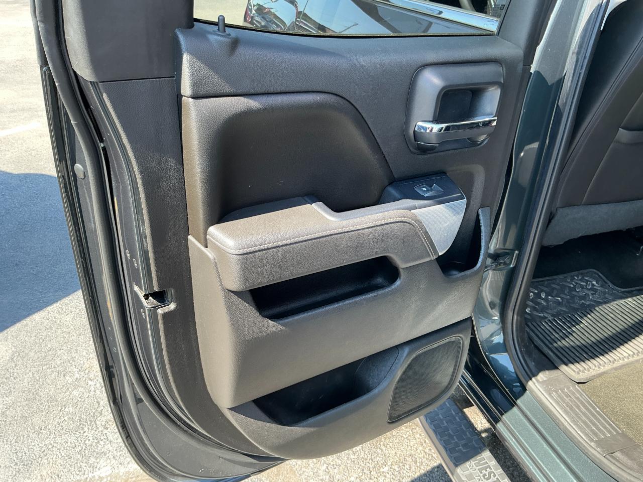 Chevrolet Silverado 1500 4WD Double Cab 143.5" LTZ w/2LZ 2017