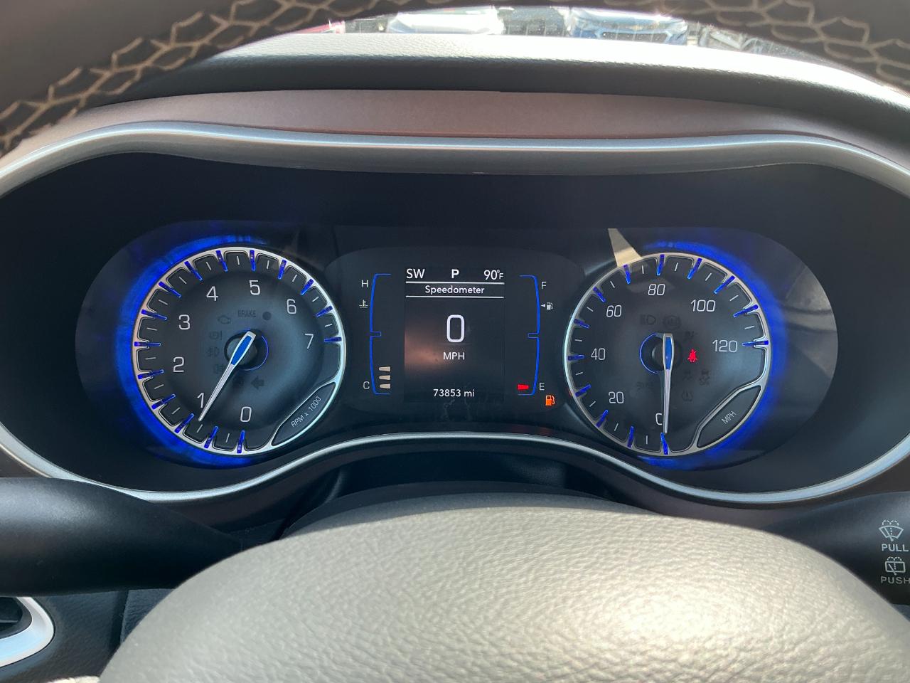 Chrysler Voyager LX FWD 2023
