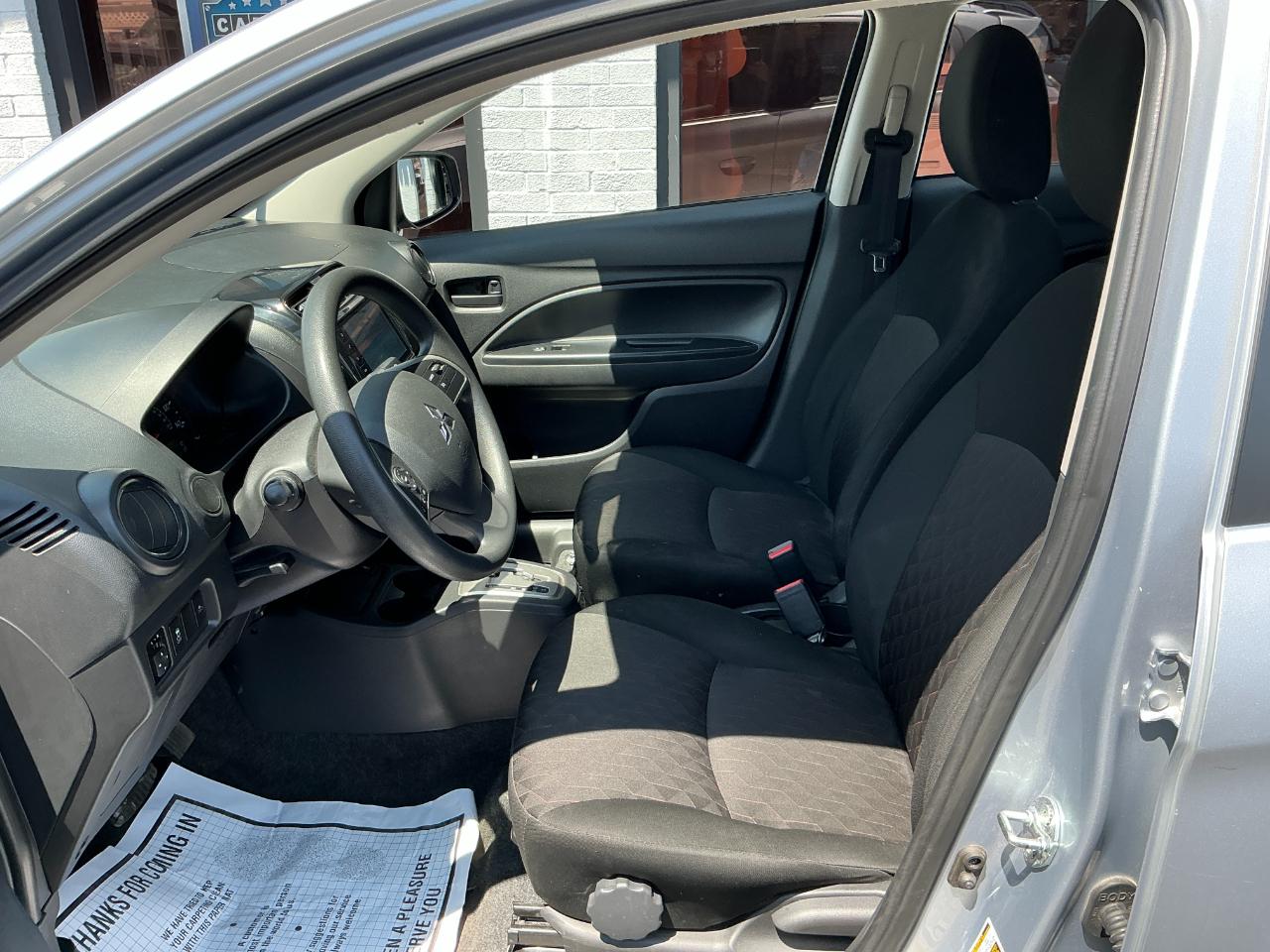 Mitsubishi Mirage ES CVT 2024