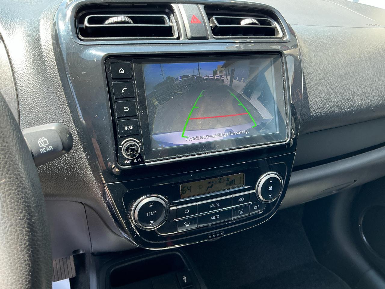 Mitsubishi Mirage ES CVT 2024