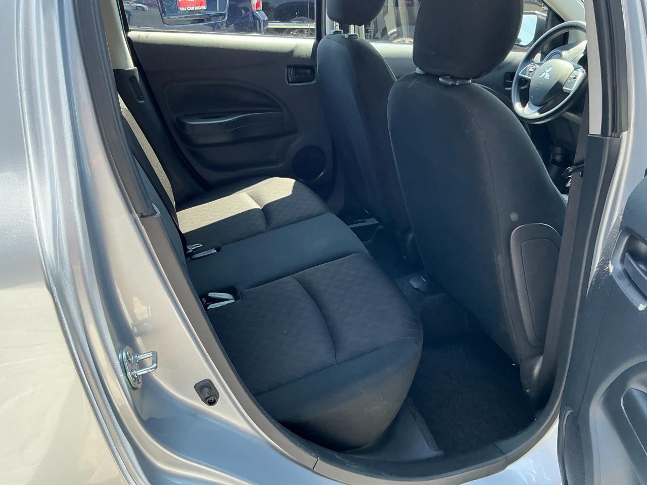 Mitsubishi Mirage ES CVT 2024