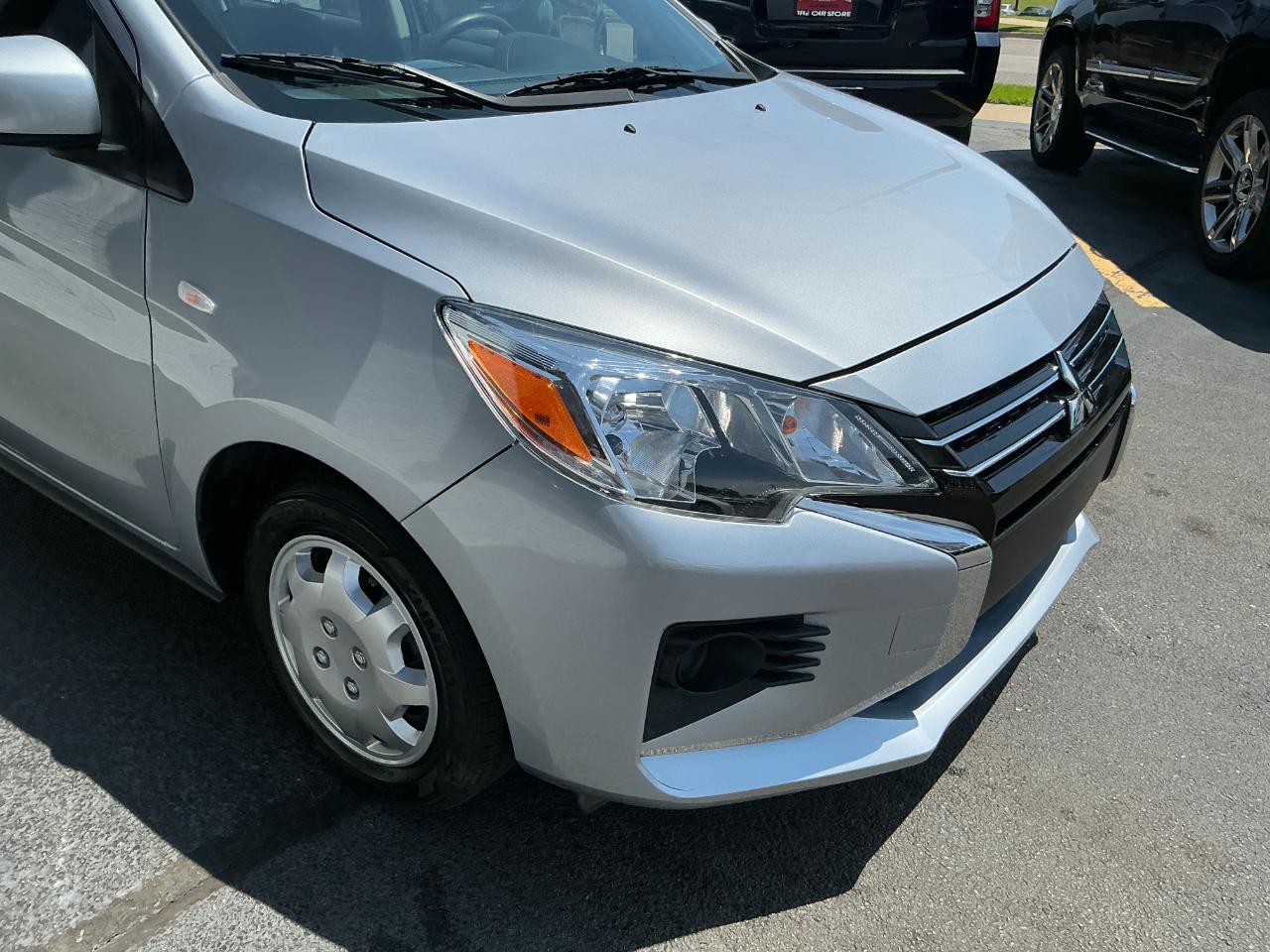 Mitsubishi Mirage ES CVT 2024
