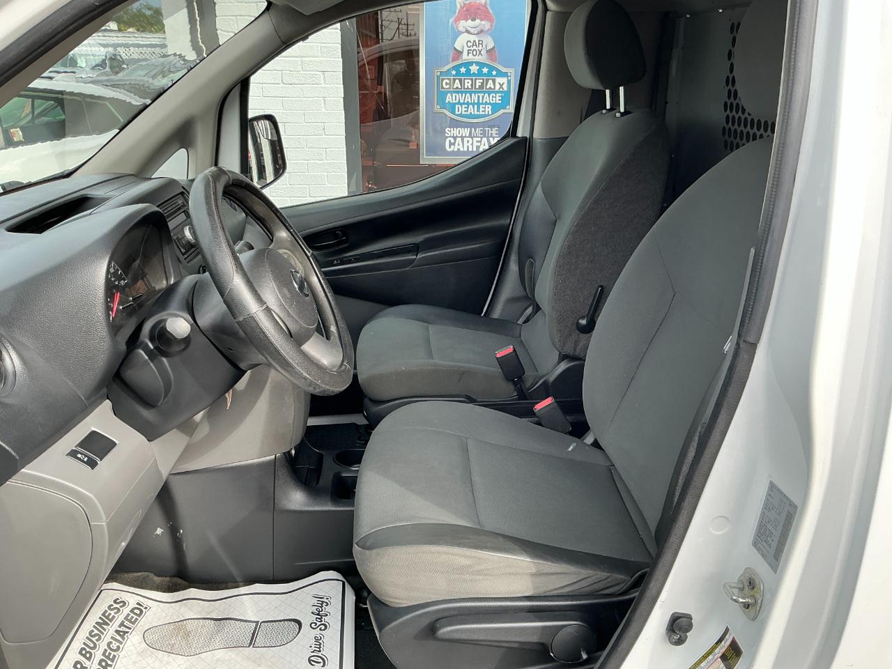 Nissan NV200 Compact Cargo I4 S 2017