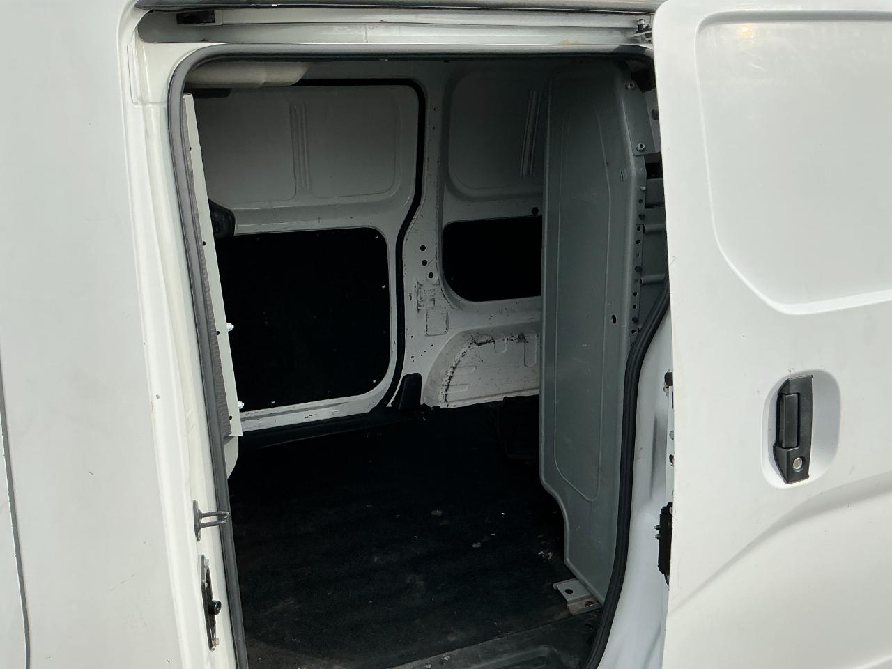 Nissan NV200 Compact Cargo I4 S 2017