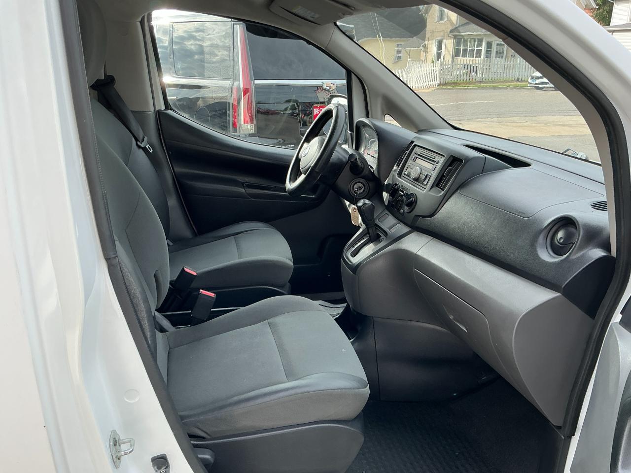 Nissan NV200 Compact Cargo I4 S 2017
