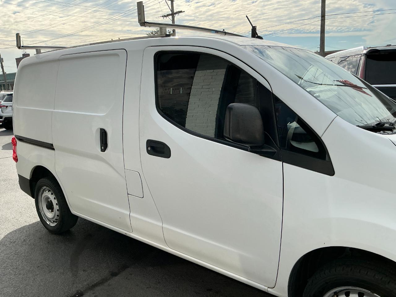 Nissan NV200 Compact Cargo I4 S 2017
