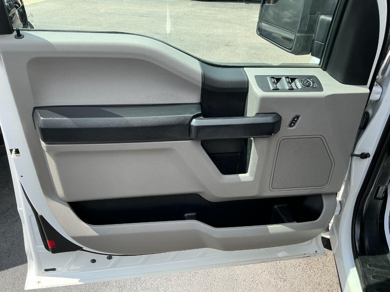 Ford F-150 XL 2WD SuperCab 6.5' Box 2017