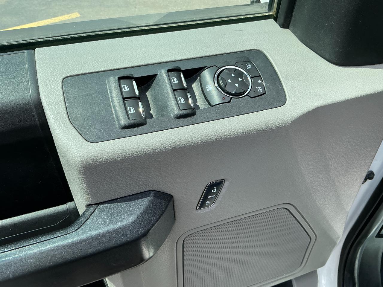 Ford F-150 XL 2WD SuperCab 6.5' Box 2017
