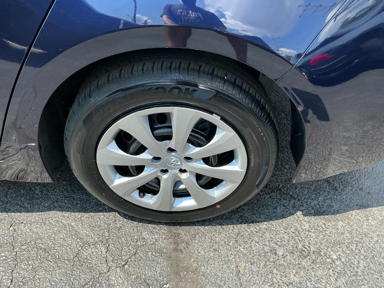 Toyota Corolla LE CVT (Natl) 2025